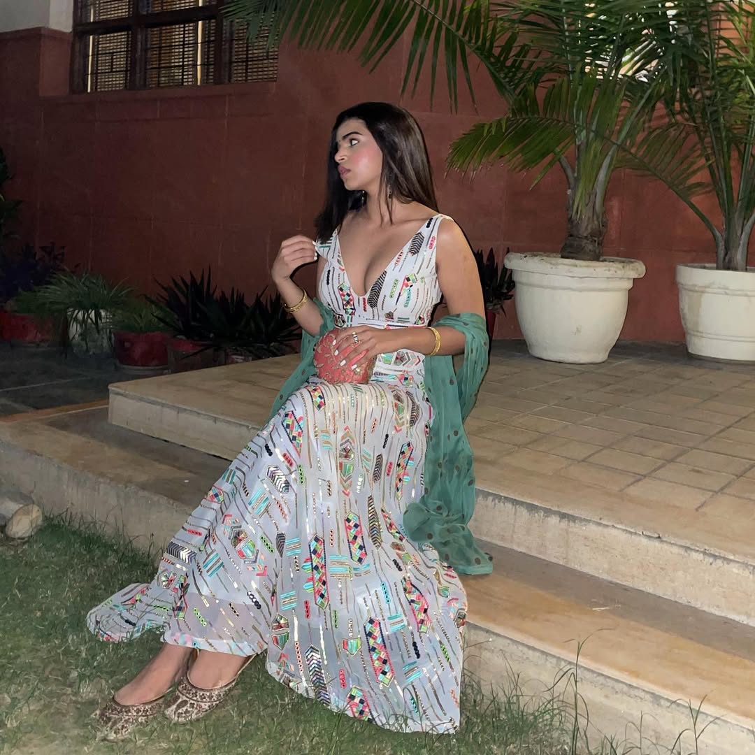 Clothing brand item 2